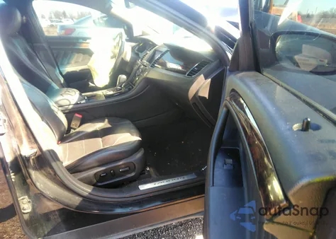 2019 Ford Taurus Limited z USA, uszkodzony, nr VIN 1FAHP2F87KG111524